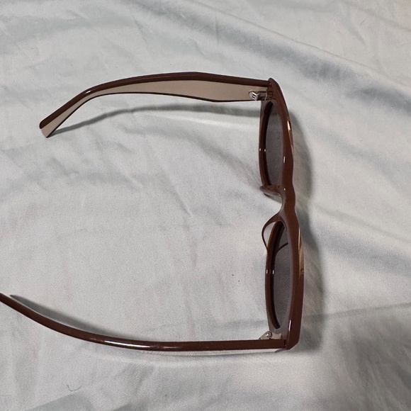 Prada sunglasses - Picture 2 of 12